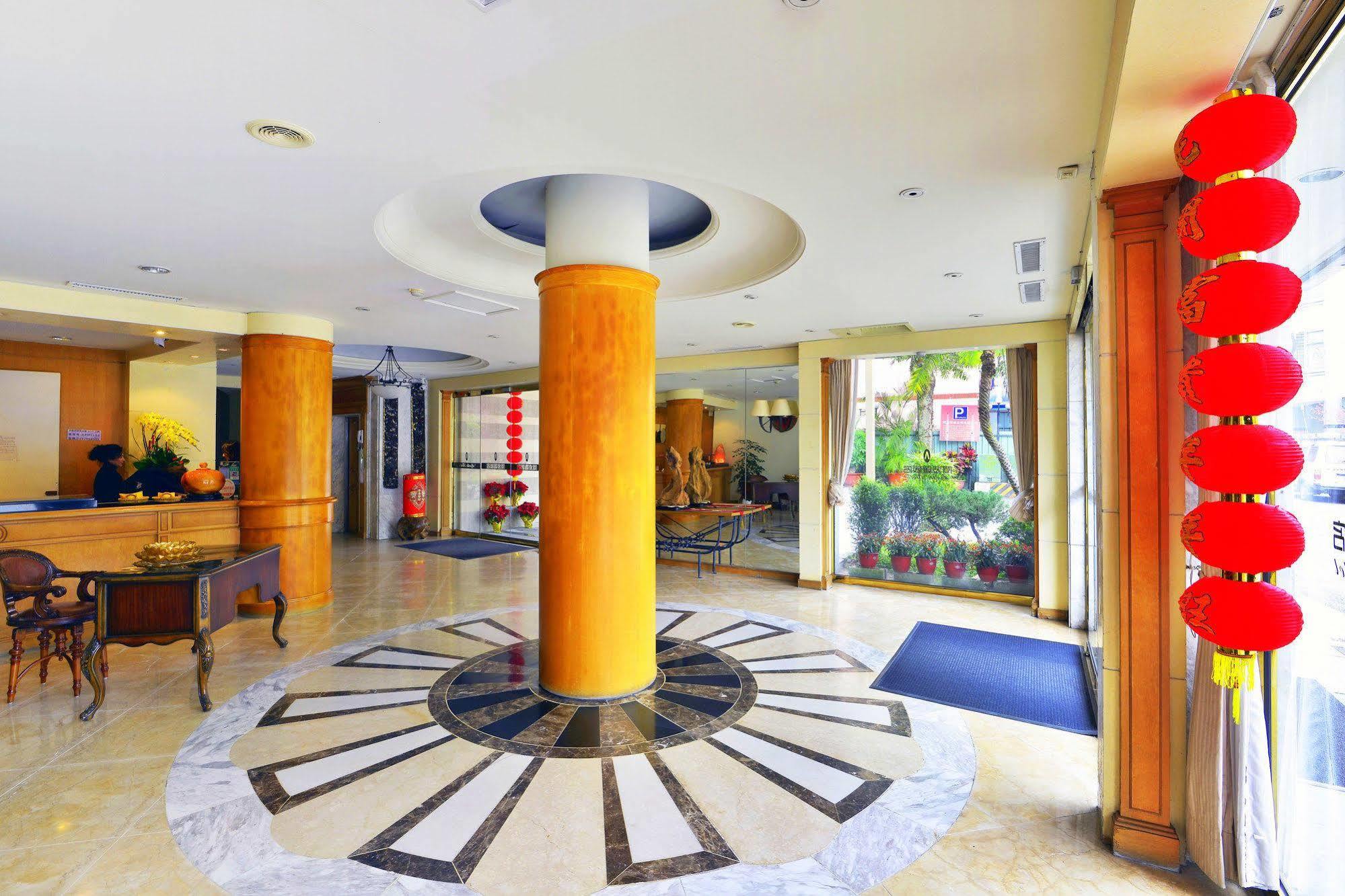 Apollo Hotel Puli Exterior photo